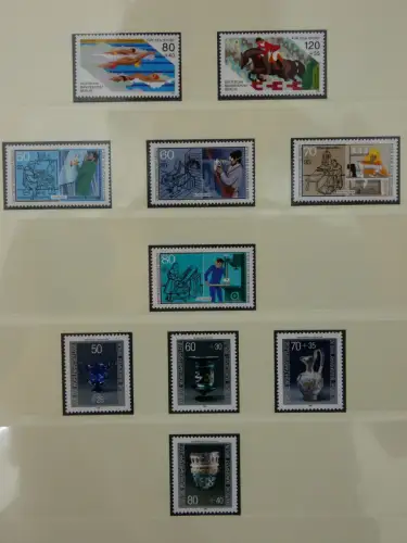 Berlin bis auf Block 1 ** komplett in 2 Lindner Alben #MA002