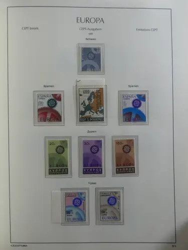 Europa/Cept ab 1956-1992 besammelt in 4 Leuchtturm Bindern #LZ978
