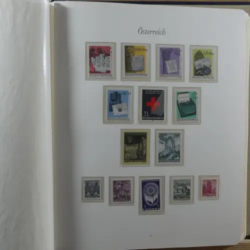 Österreich postfrisch besammelt in 2 Borek Binder #MA039