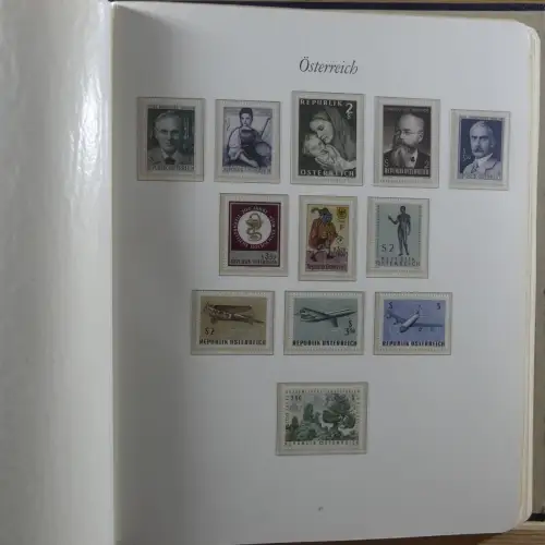 Österreich postfrisch besammelt in 2 Borek Binder #MA039