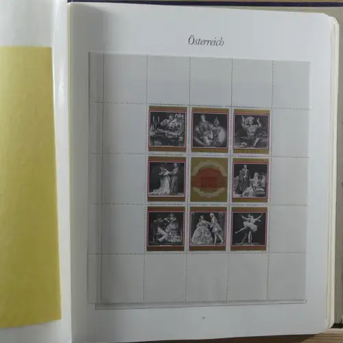 Österreich postfrisch besammelt in 2 Borek Binder #MA039