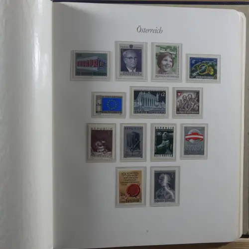 Österreich postfrisch besammelt in 2 Borek Binder #MA039