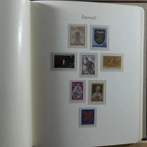 Österreich postfrisch besammelt in 2 Borek Binder #MA039