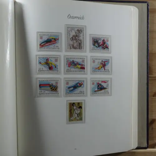 Österreich postfrisch besammelt in 2 Borek Binder #MA039