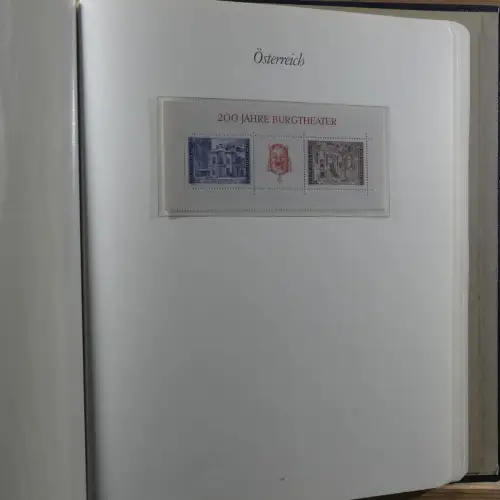 Österreich postfrisch besammelt in 2 Borek Binder #MA039