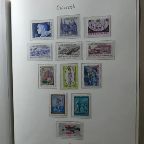 Österreich postfrisch besammelt in 2 Borek Binder #MA039
