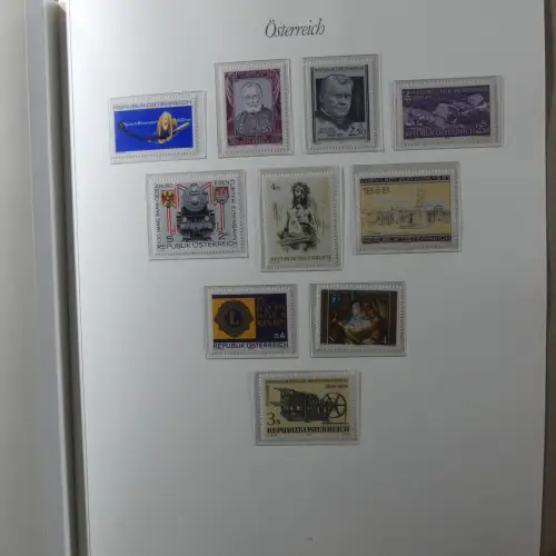 Österreich postfrisch besammelt in 2 Borek Binder #MA039