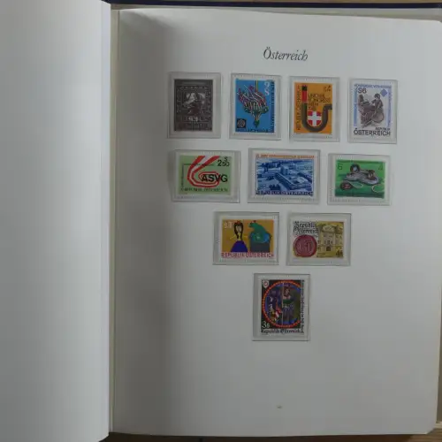 Österreich postfrisch besammelt in 2 Borek Binder #MA039
