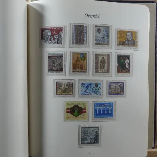Österreich postfrisch besammelt in 2 Borek Binder #MA039