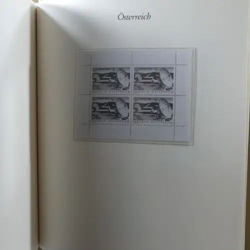 Österreich postfrisch besammelt in 2 Borek Binder #MA039