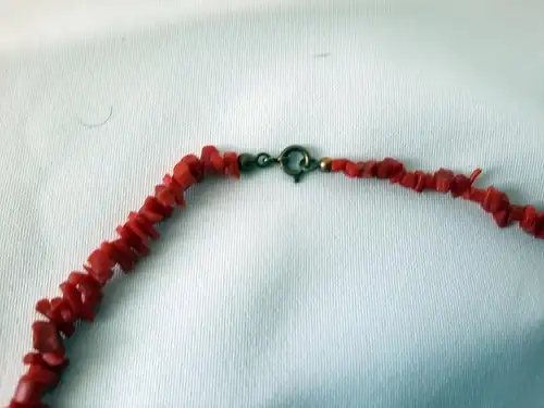 Zeitlose rote Korallen Halskette, orangerote  Astkoralle/ Stabkoralle,  Vintage 
