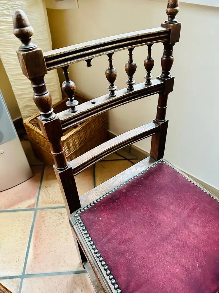 Tisch mit 4 Stühlen Gründerzeit 10