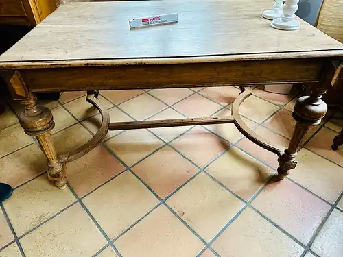 Tisch mit 4 Stühlen Gründerzeit