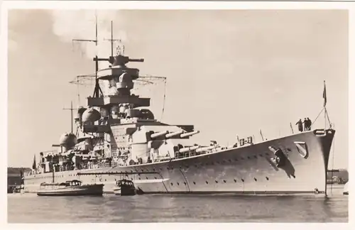 [Ansichtskarte] Echtfotokarte Schlachtschiff "Scharnhorst". 