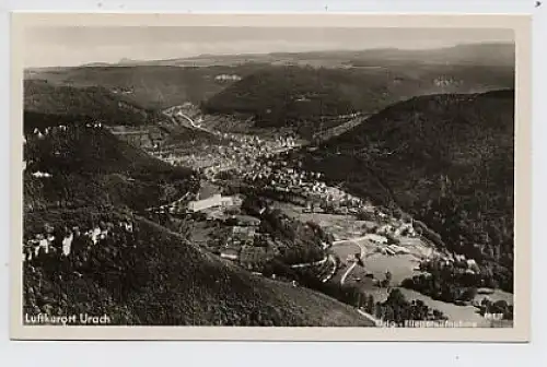 Urach Württ. In seiner Landschaft Luftbild ngl 30.814