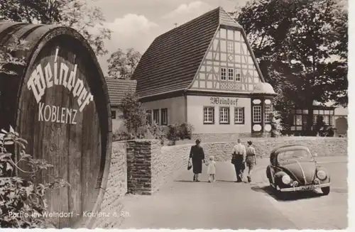 AK Koblenz a.Rh. Partie im Weindorf ngl 64.584