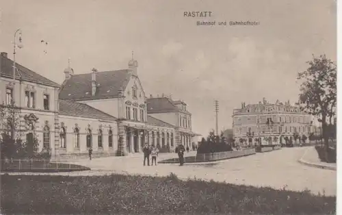 Rastatt - Bahnhof und Bahnhofhotel feldpgl1915 10.599