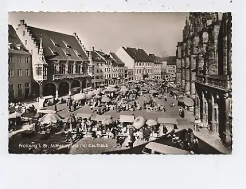 Freiburg i.B. Münsterplatz mit Kaufhaus Foto ngl 39.114