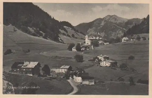 Obertiefenbach Gesamtansicht Kirche gl1935 66.616