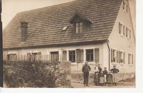 Triesdorf Großes Gebäude Familie vor Haus gl1913 73.916