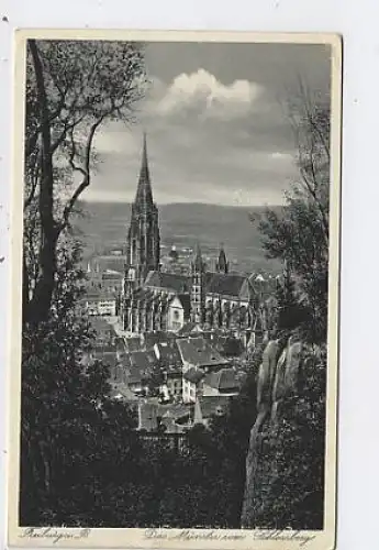 Freiburg Das Münster vom Schlossberg gl1941 37.958