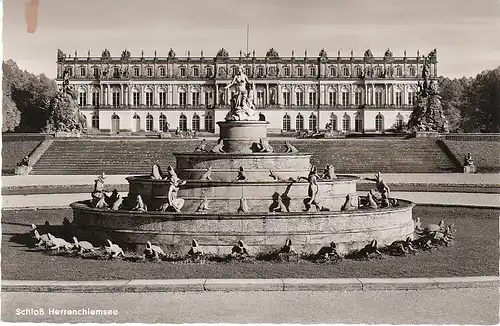 Schloß Herrenchiemsee mit Brunnen ngl 49.351