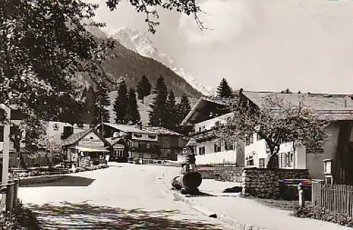 Zugspitzdorf Grainau Oberer Dorfplatz gl1965? B1.879