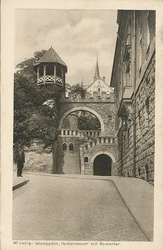 Wiesbaden Heidenmauer mit Römertor gl1916 101.077