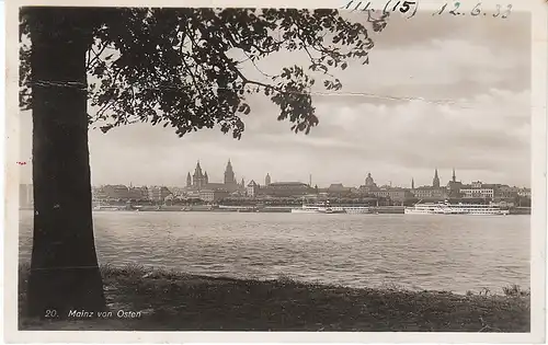 Mainz Blick von Osten über den Rhein gl1933 49.534
