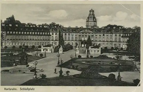 Karlsruhe Schloßplatz gl1944 101.395