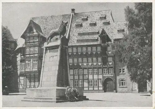 Braunschweig Gildehaus und Burglöwe ngl 102.713