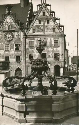Ulm a.D. Delphinbrunnen mit Rathaus gl1960? 103.269