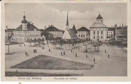 Gruß aus Altötting Kapellplatz Rathaus gl1915 23.204