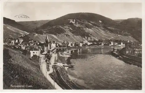 Bernkastel-Cues mit Moselbrücke gl1931 22.824