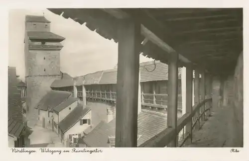 Nördlingen Wehrgang am Reimlingertor ngl 109.286