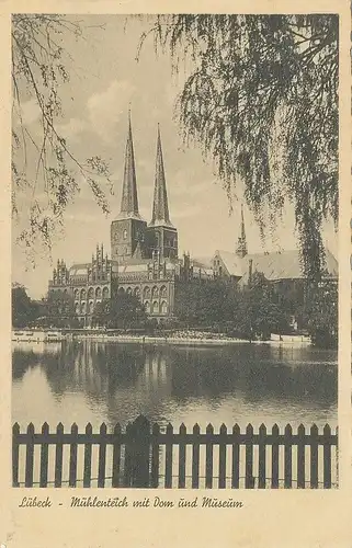 Lübeck Mühlenteich mit Dom und Museum ngl 118.378