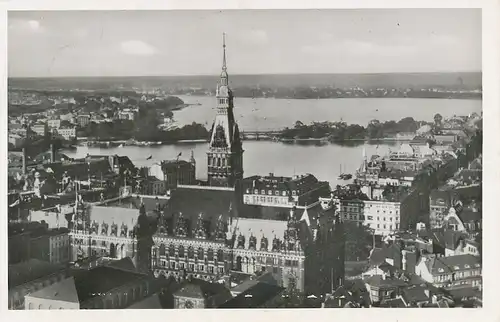 Hamburg Rathaus und Alsterbecken feldpgl1940 115.772