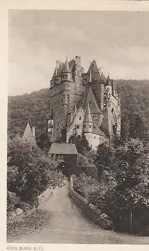 Burg Eltz bei Wierschem ngl B9329