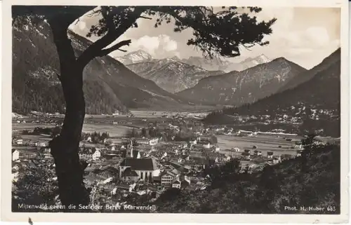 Mittenwald gegen die Seefelder Berge ngl 27.455