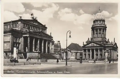 Berlin Gendarmenm. Schauspielh.frz.Dom gl1934 B4855