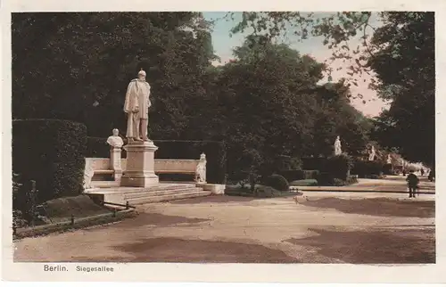 Berlin Siegesallee vor dem letzten Krieg ngl 28.777