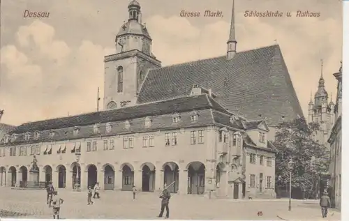 Dessau Großer Markt Schlosskirche Rathaus ngl 92.040