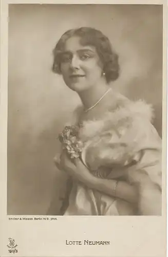 Porträt Lotte Neumann ngl 115.660