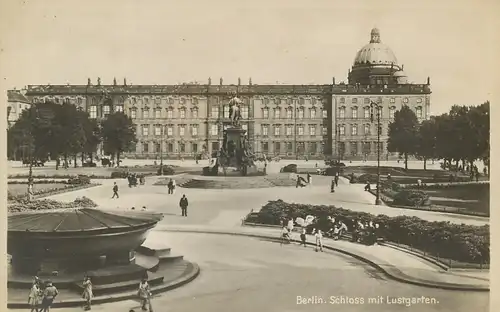 Berlin Schloss mit Lustgarten ngl 117.655