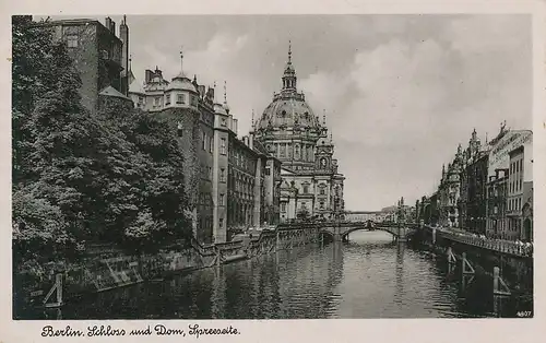 Berlin Schloss und Dom Spreeseite gl1942 117.649