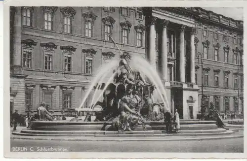 Berlin Schlossbrunnen ngl B4743