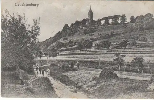 Wanderer an der Leuchtenburg gl1921 B5614