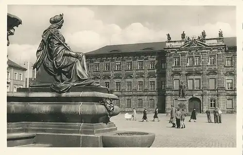 Erlangen Schlossplatz und Markgrafenschloss ngl 120.901