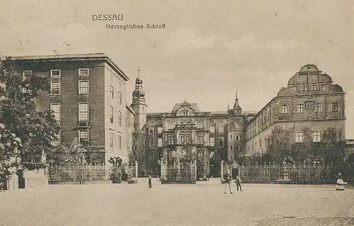 Dessau Herzogliches Schloss gl1927 125.150