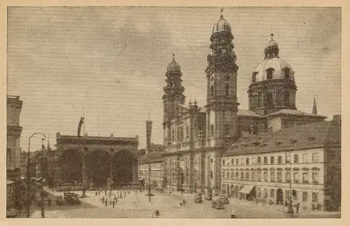 München Odeonsplatz Theatinerkirche ngl 124.324